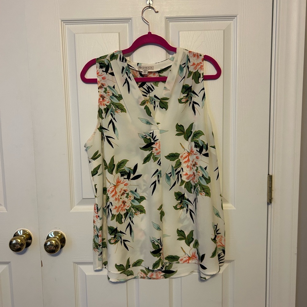 Elegant Floral V-Neck Blouse - Cream and Green